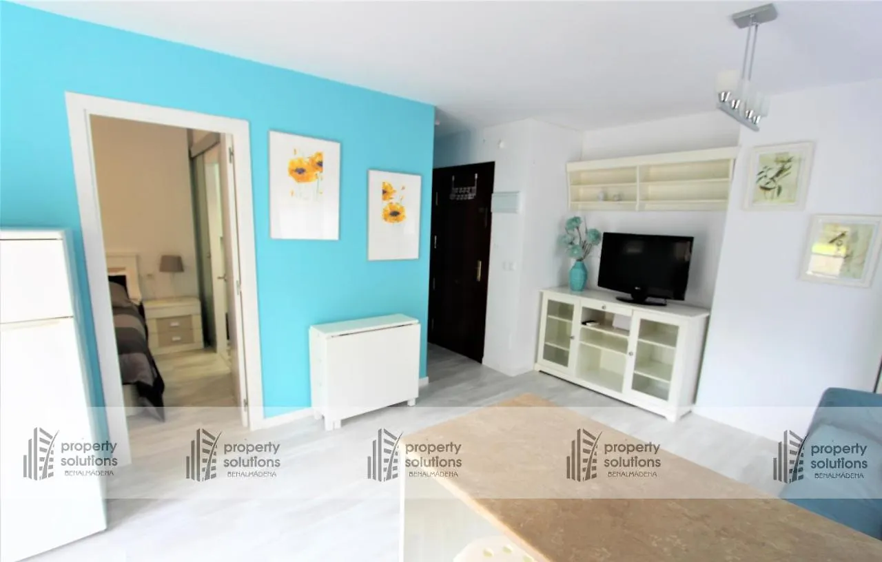 N135 - Apartamento Benalmadena - Piscina - Playa A 300 Metros 0*,  Spain