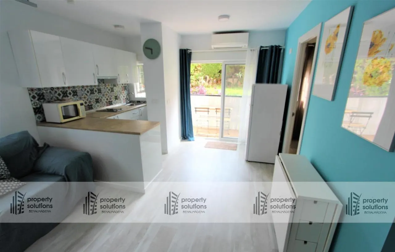 N135 - Apartamento Benalmadena - Piscina - Playa A 300 Metros 0*,  Spain